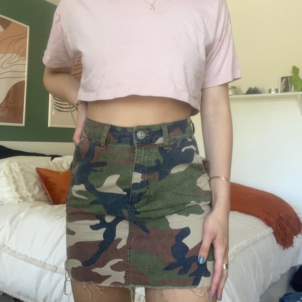 Camo mini skirt
